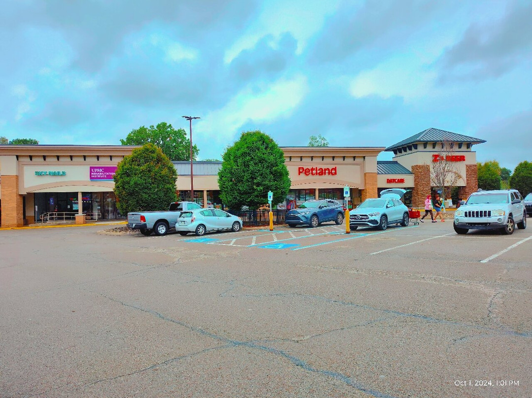 Norwin Town Square景点图片