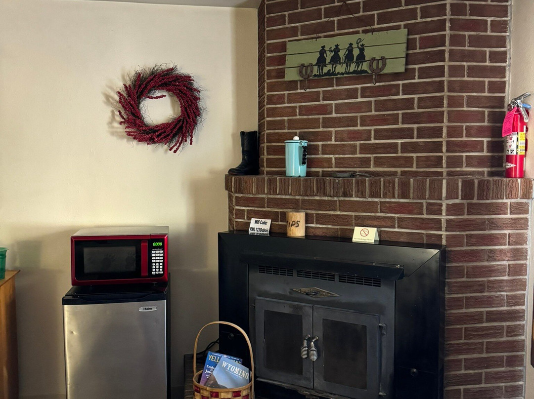 Rocky Mountain Lodge主图