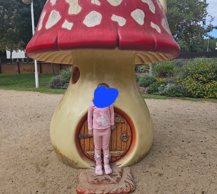 Parc Francesc Macia-马尔格拉特德马尔必去景点