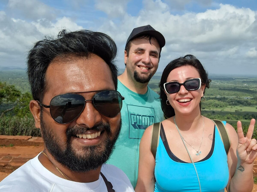 Sri Desh Lanka Tour & Travels