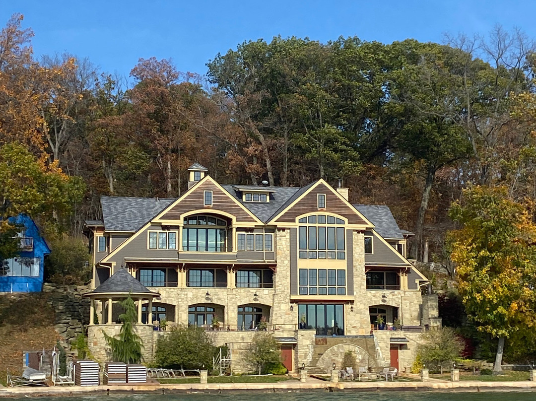 Lake James Tour Co.景点图片