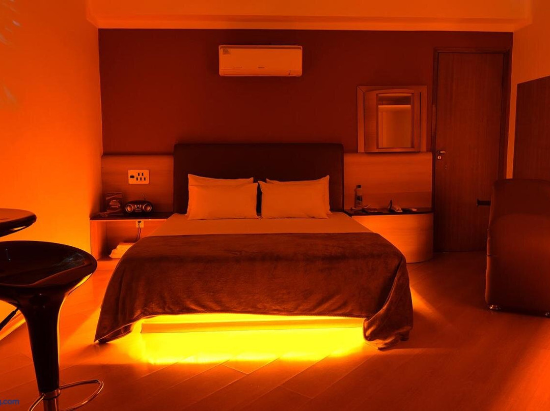 W Motel