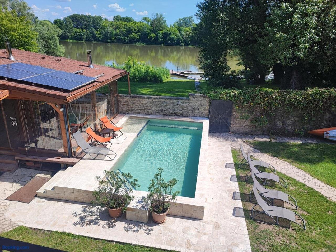 Vizparti Apartmanhaz