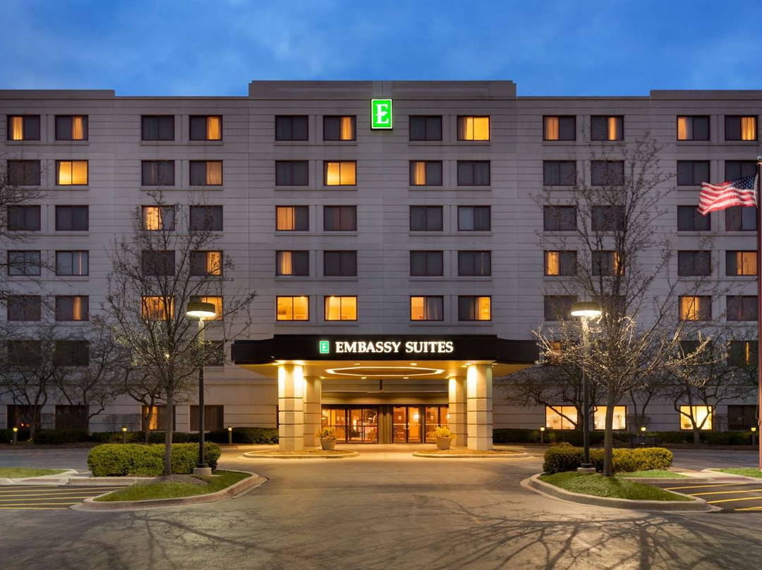 莱克县酒店住宿-Embassy Suites by Hilton Chicago North Shore Deerfield