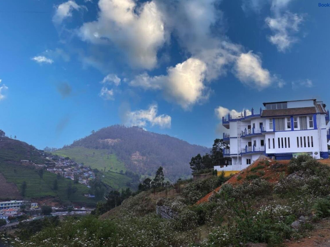 Cloud Nine Kothagiri by Lexstays
