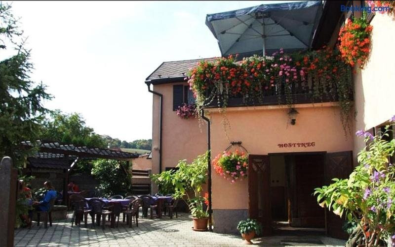 Na Růžku Restaurant And Guesthouse