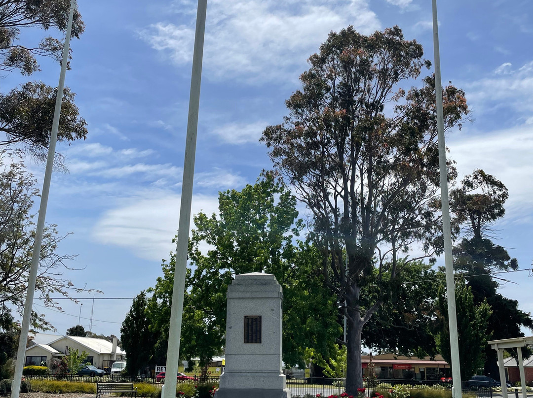 Rosedale War Memorial景点图片