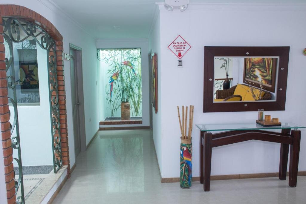 Hotel Costa Bonita主图