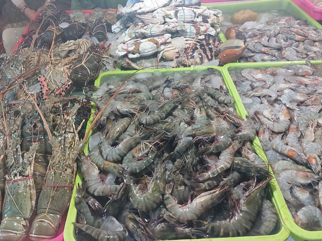 金巴兰鱼市场景点图片