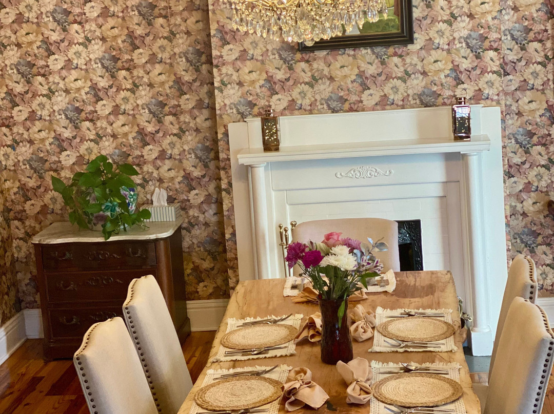 Red Rose Inn Bed And Breakfast主图