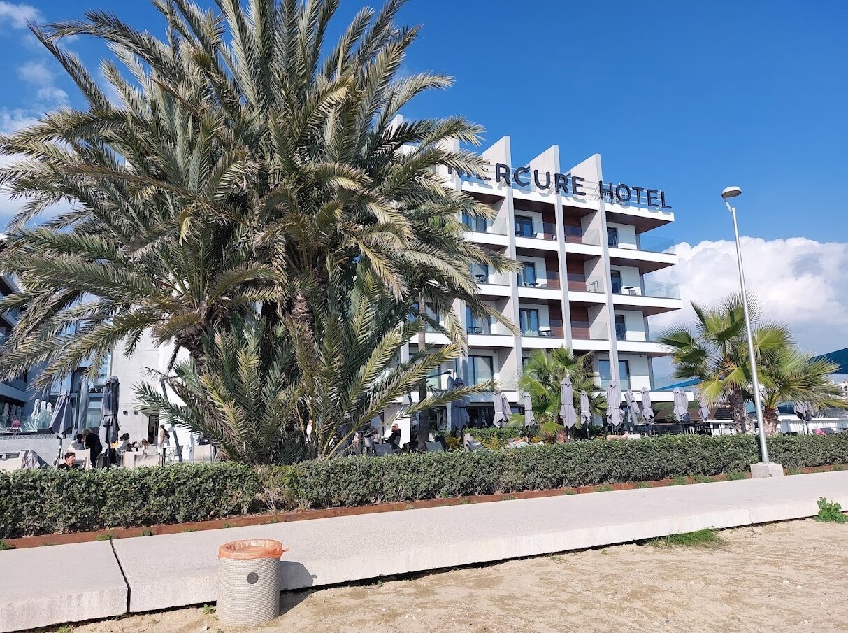 Mercure Larnaca Beach Resort-浴室