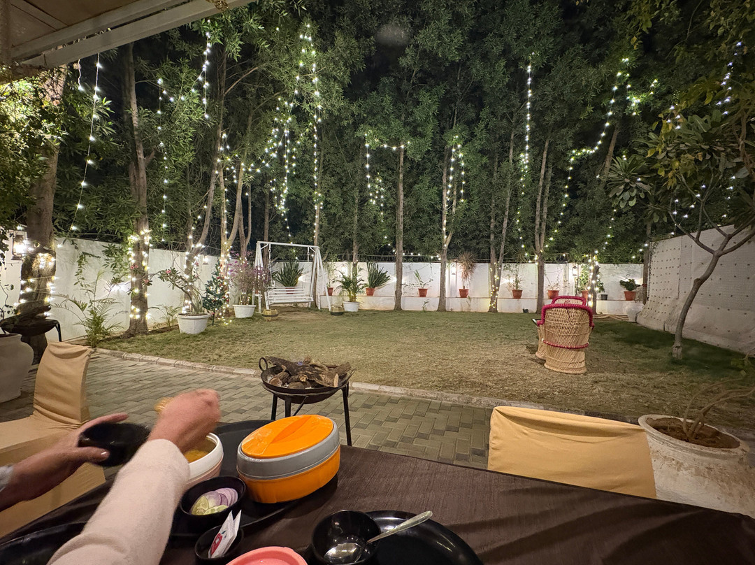 Daze Off Studio House主图