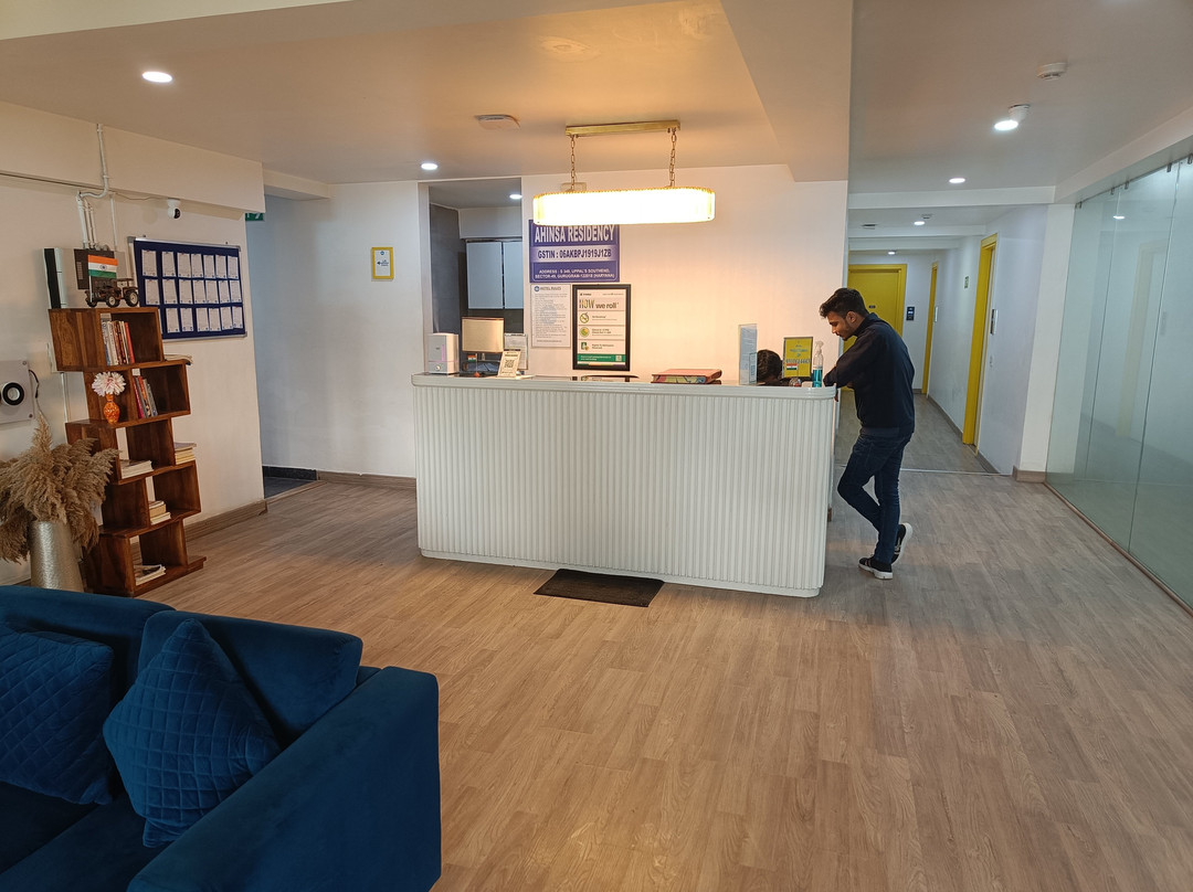 Treebo Ahinsa Residency Sohna Road主图