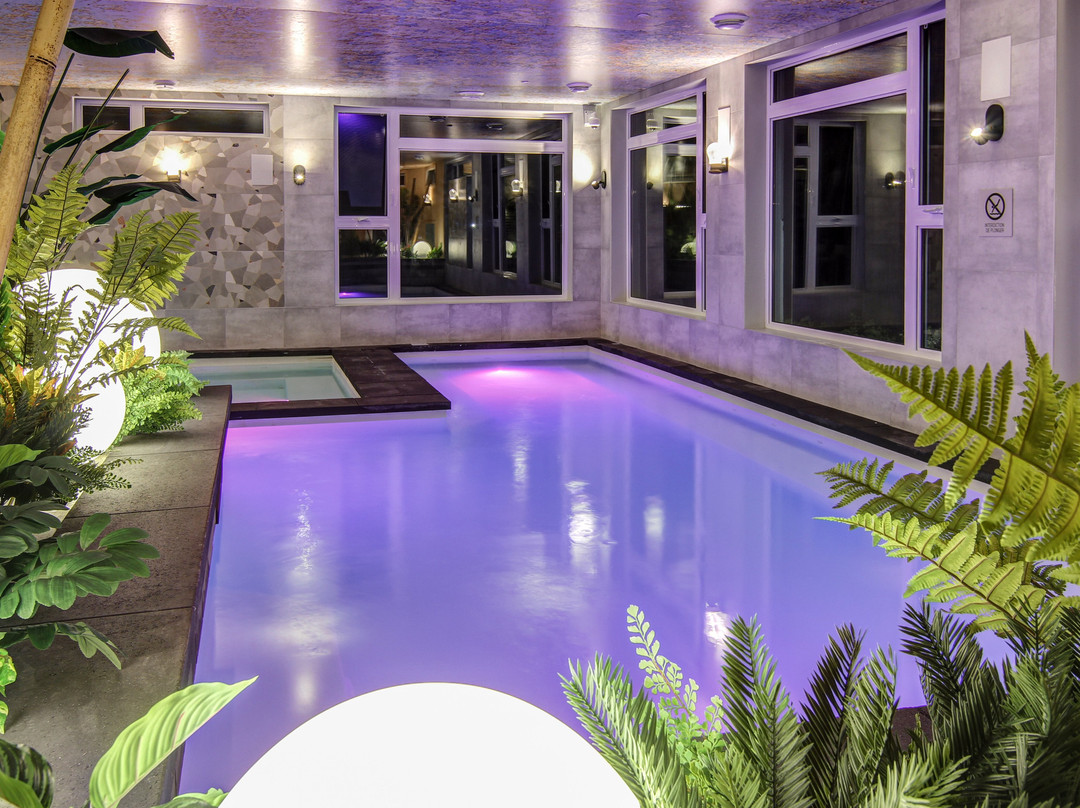 德加迪恩酒店主图