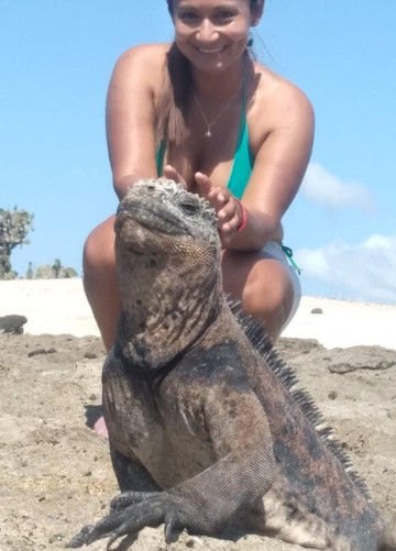 GALAPAGOS IRISNYA-阿约拉港必去景点