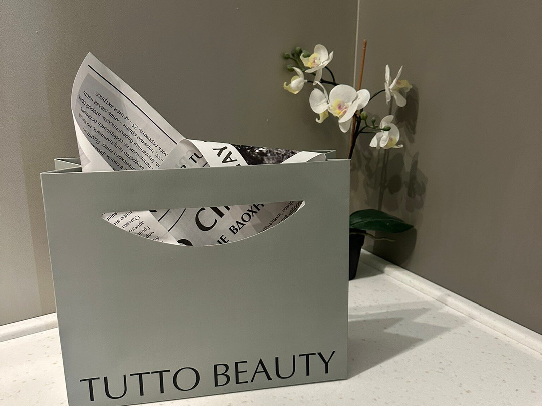 Tutto Travel-科斯特罗马必去景点