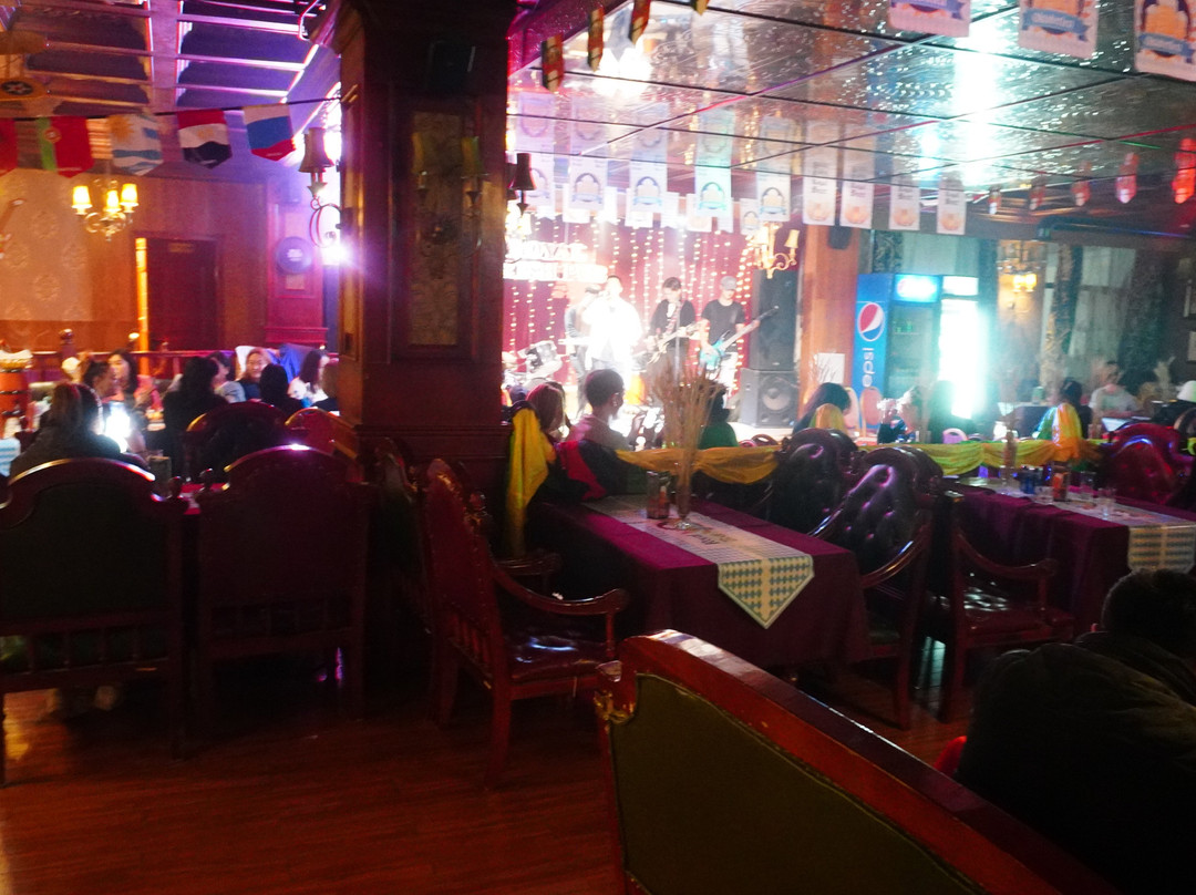 Royal Irish Pub