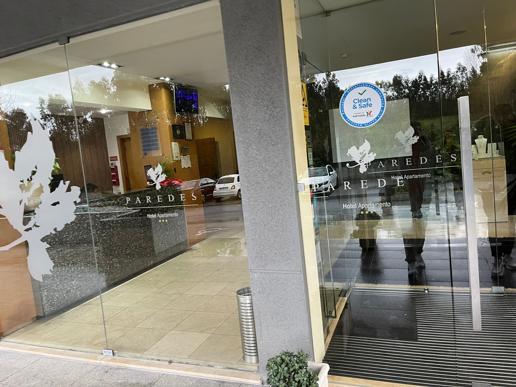 Paredes Hotel Apartamento-浴室