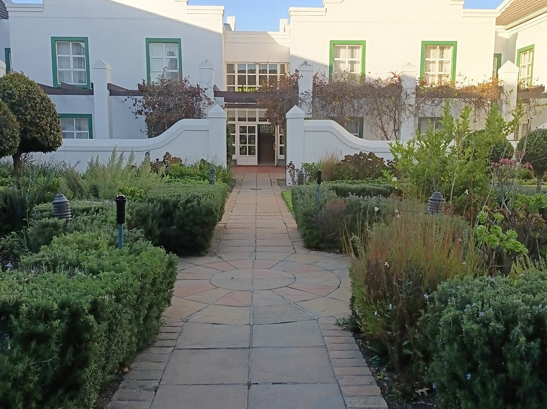 格兰德韦斯特城市宾馆主图