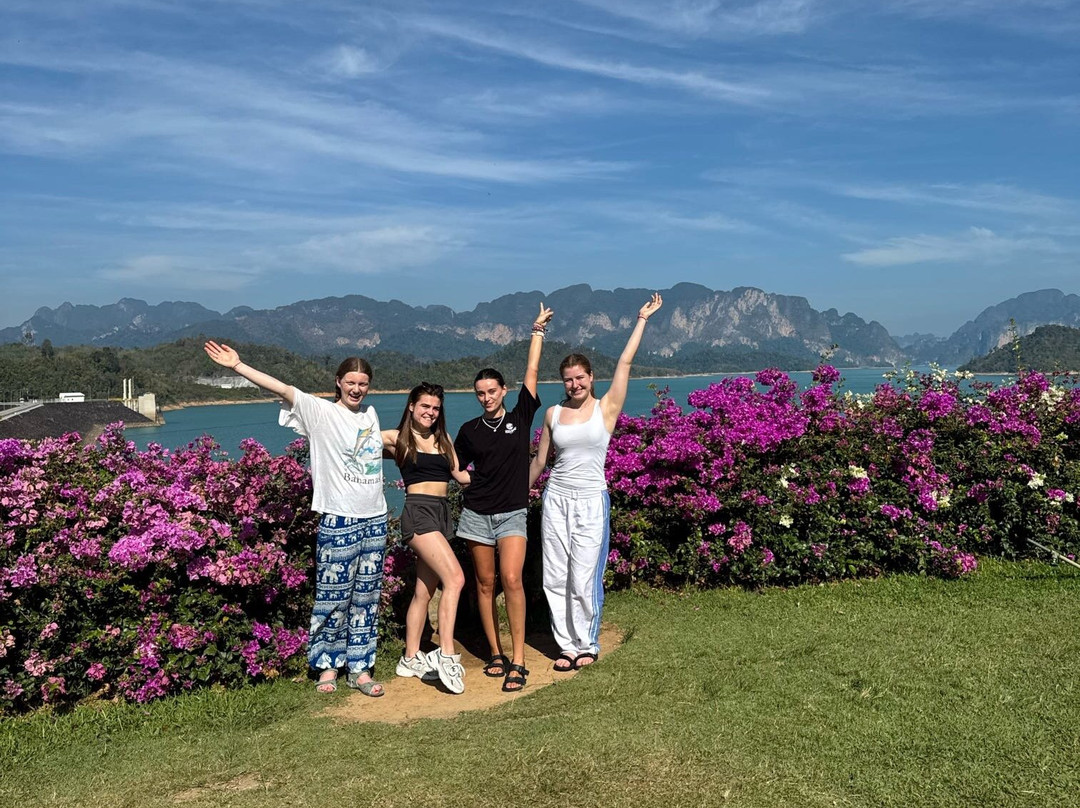 Feel Free Travel景点图片