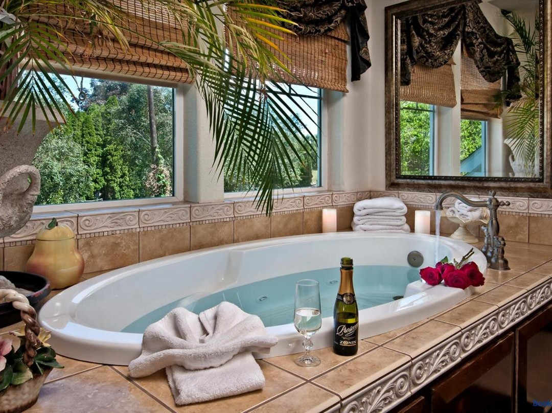 Cozy Rose Inn