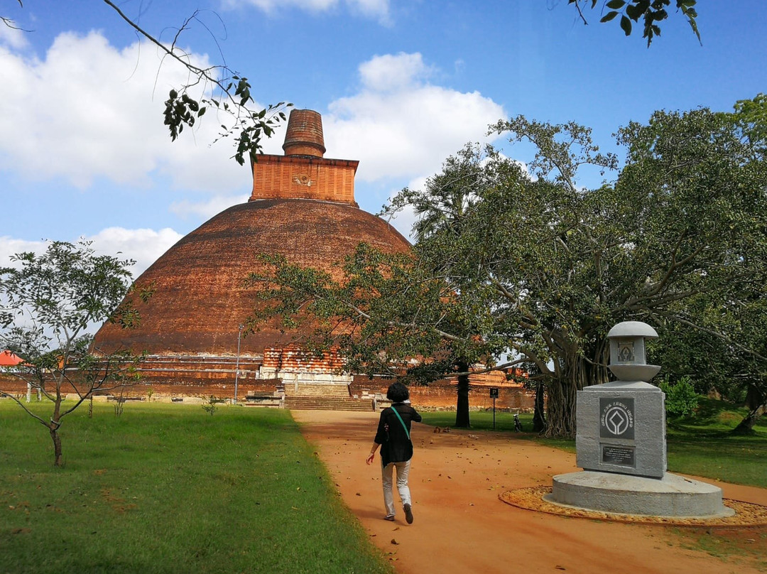 Zhenmei Lanka Tours景点图片