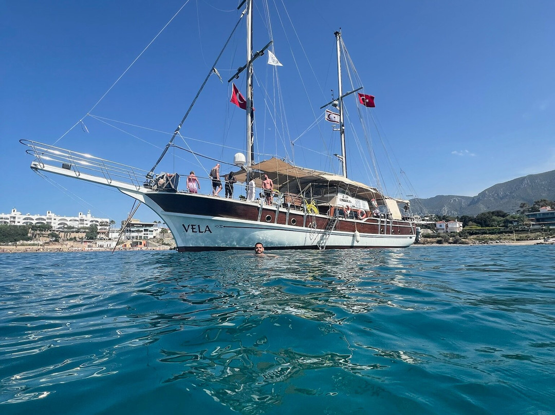 Vela Yachting景点图片