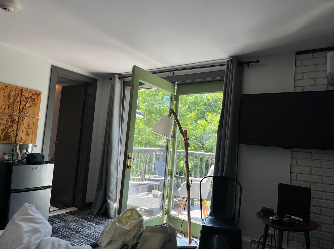 Main and Mountain Motel主图