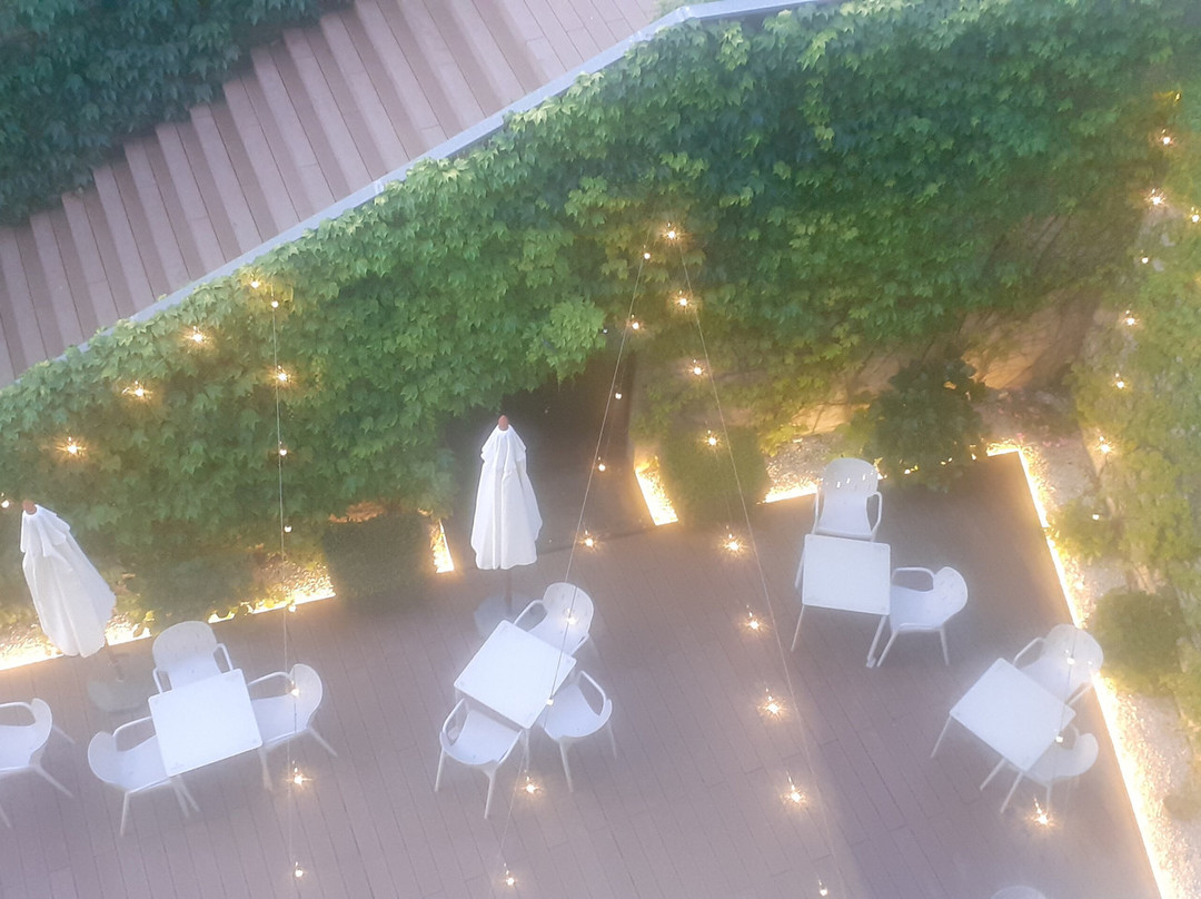 毕斯卡斯大地酒店主图