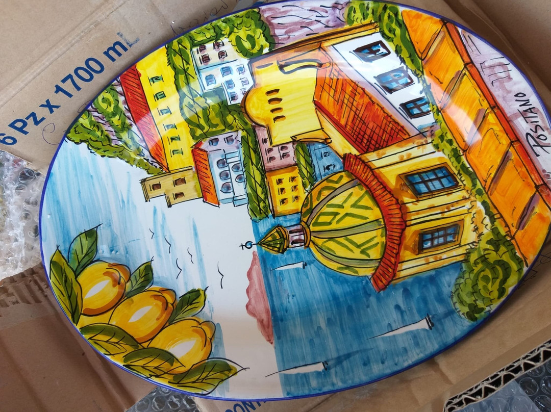 Piccadilly Ceramics-康加德马里尼必去景点