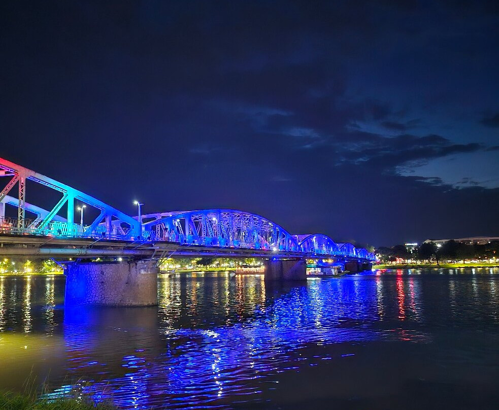 Pont Bai Chay-Bai Chay必去景点
