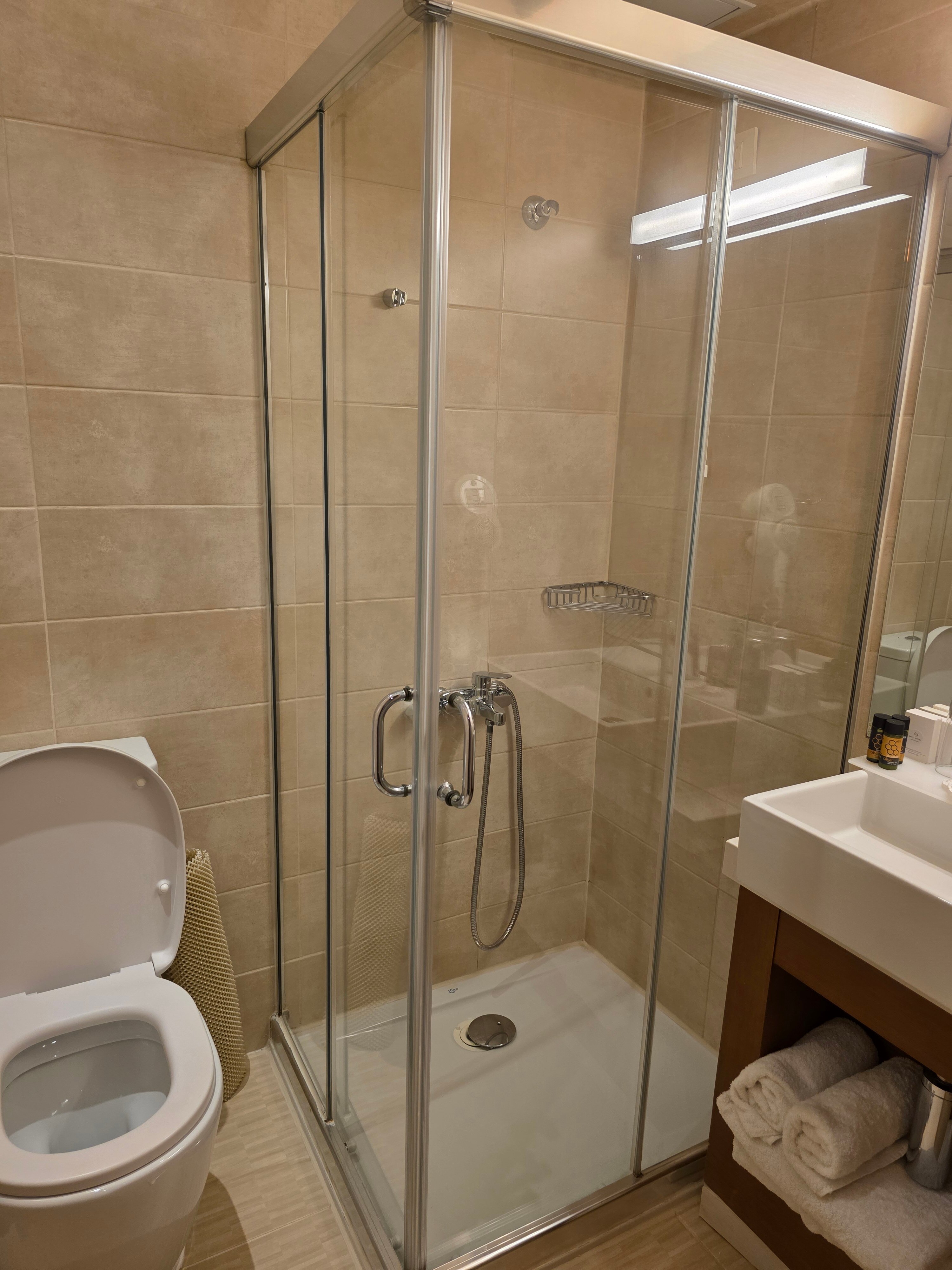 卡瑞缇酒店-浴室