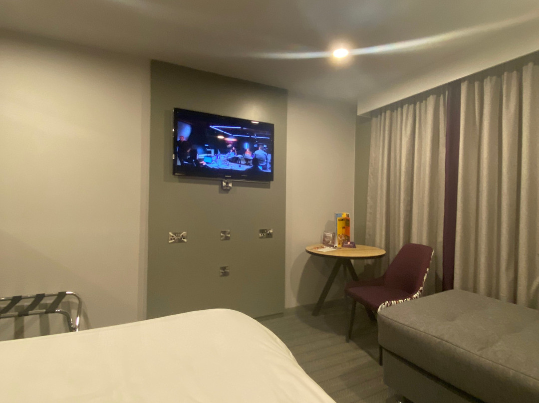 Premier Inn Luton (Airport) hotel主图