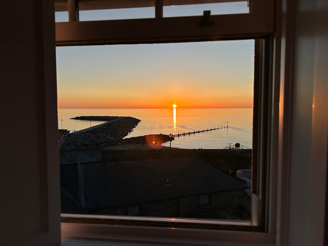 Harbourmaster Hotel主图