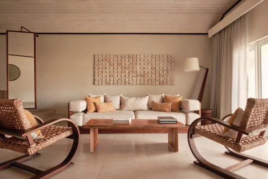 卡莱尔湾酒店主图