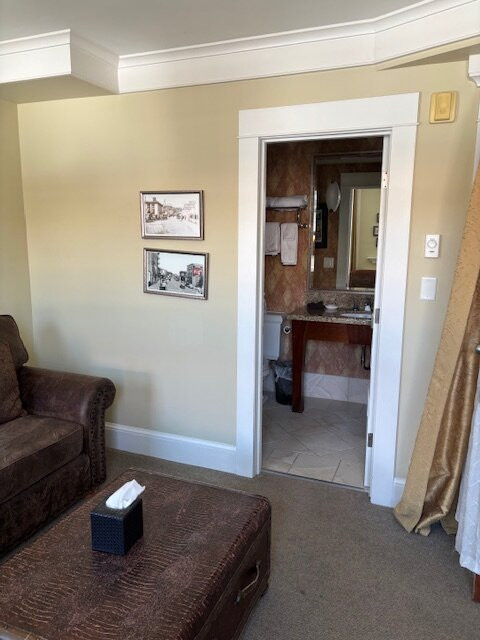 艾略特酒店主图