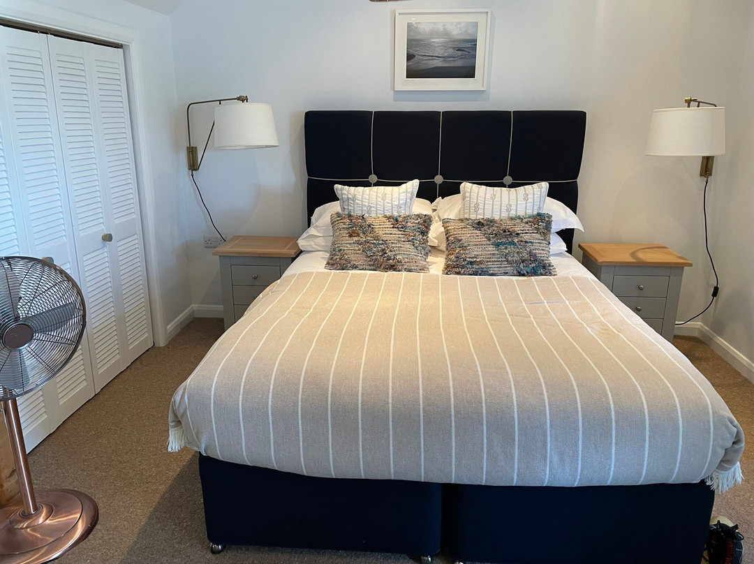 Elmsdale Guest House主图