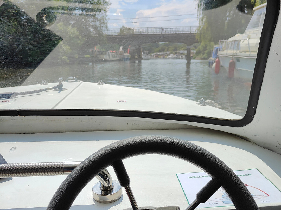 River Medway Canoes-梅德斯通必去景点