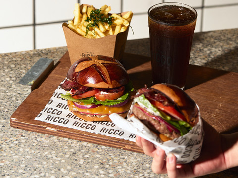 Ricco Burger - Mané Águas Claras