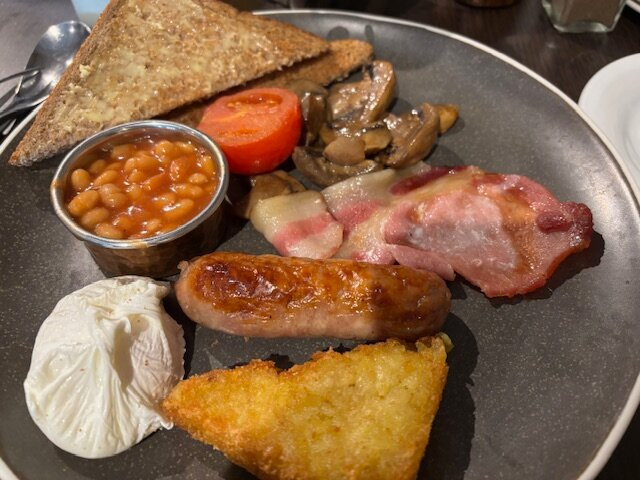 Pettifers Freehouse Hotel主图