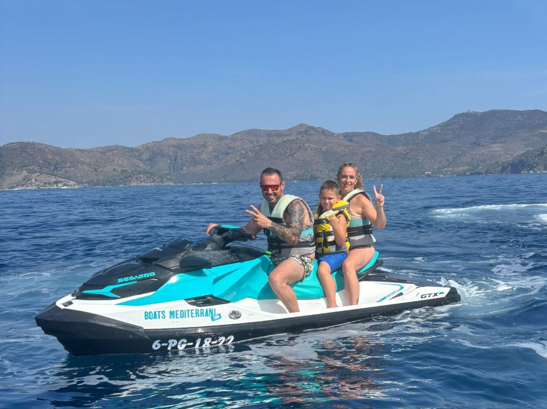 Boats Mediterrani-罗塞斯必去景点