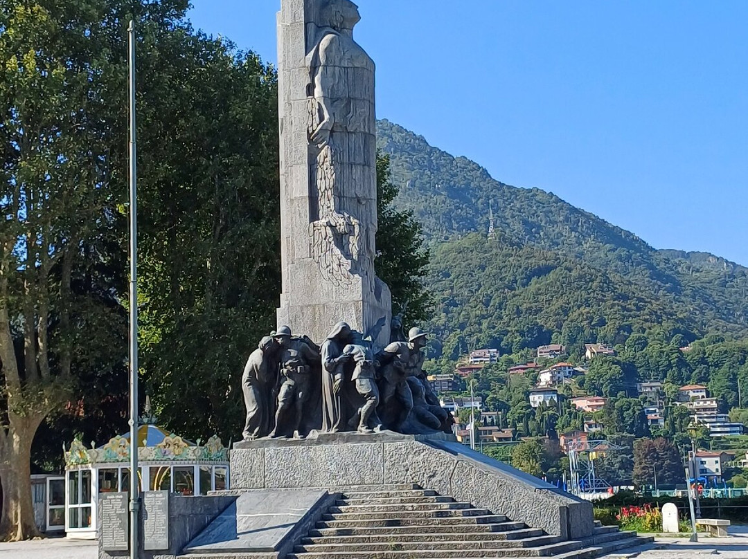 Monumento Ai Caduti-莱科必去景点