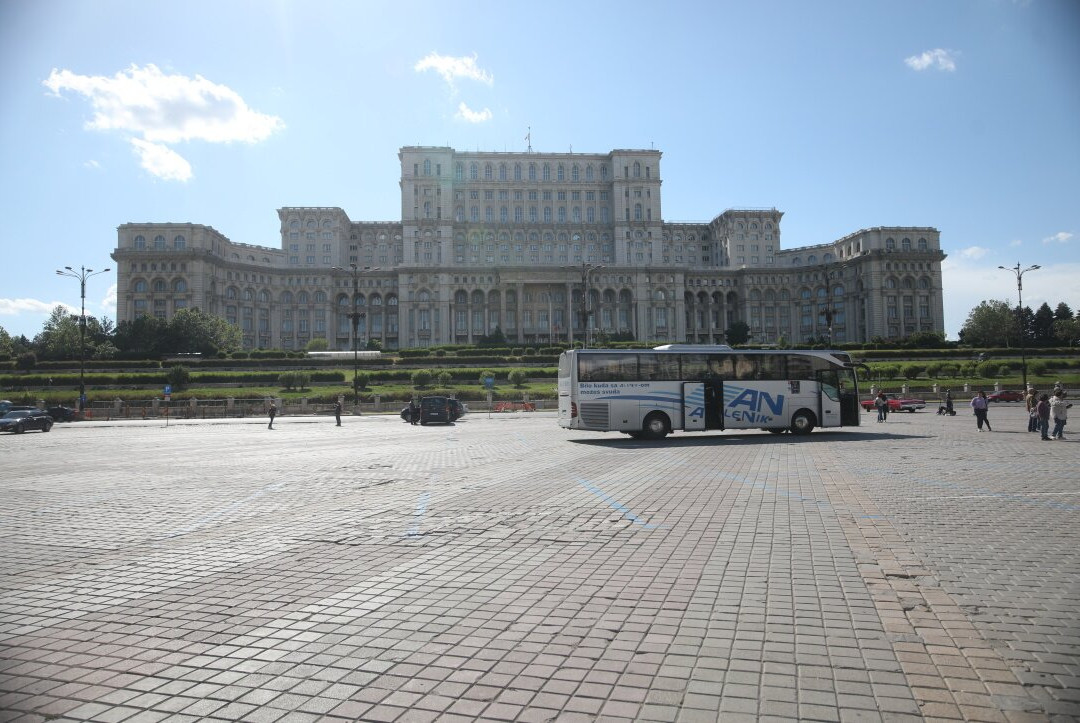 Piața Constituției-布加勒斯特必去景点