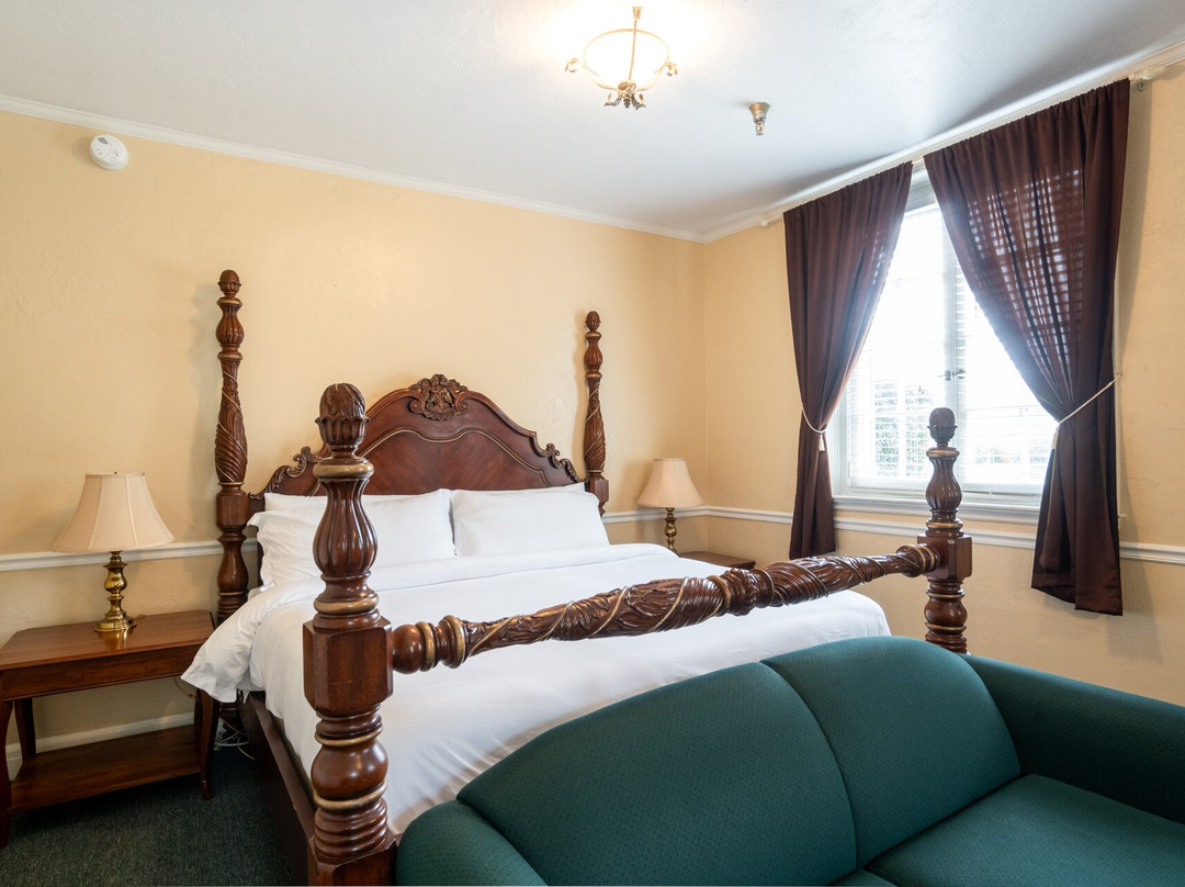 Lake Lure Inn & Spa主图