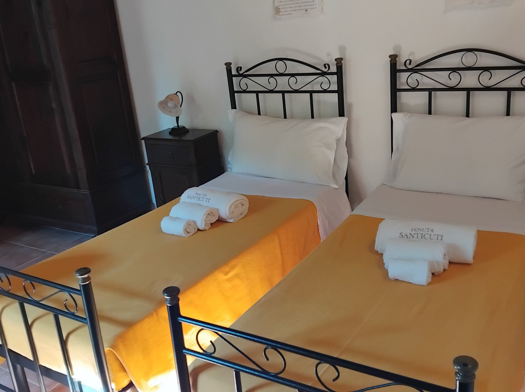 Tenuta Santicuti主图