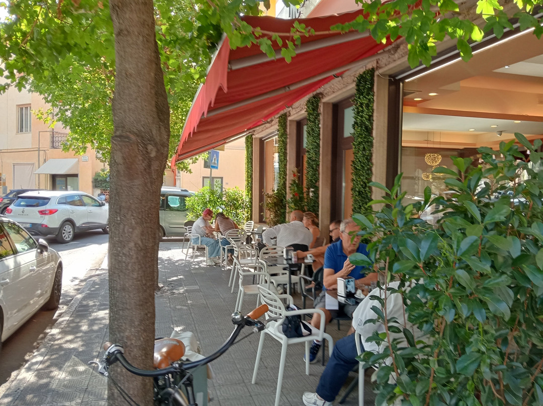 Bar Pasticceria Montanelli-格罗塞托必去景点