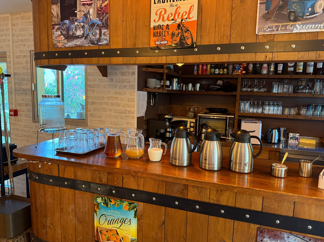 Acacias Hotel Motel主图