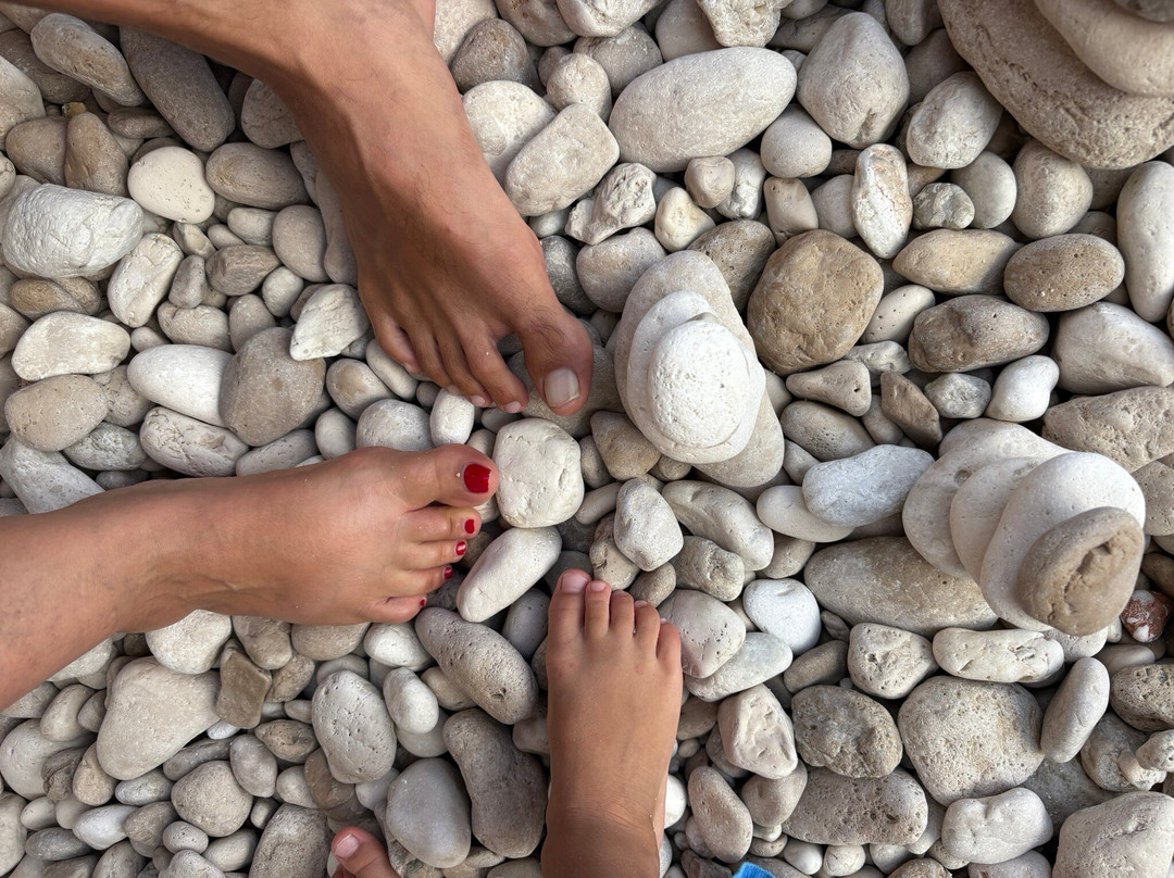 Agia Eleni Beach-Agia Thekli必去景点