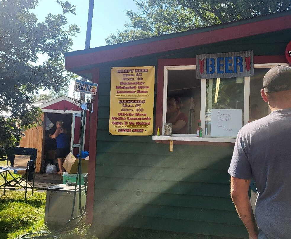 Shady Hollow Flea Market-Detroit Lakes必去景点