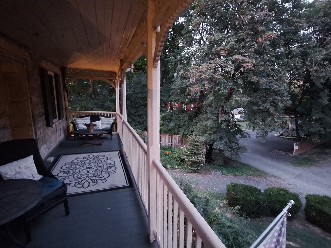 Fallen Tree Farm Bed And Breakfast主图